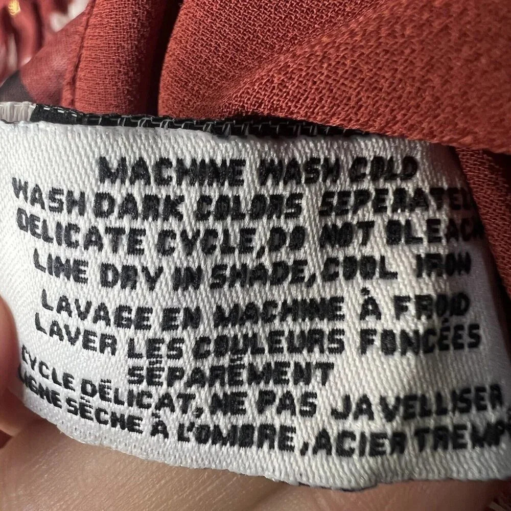 Walter Baker Zuma Blouse In Berry Hibiscus Floral Sz XS Women's flowere shirt - Picture 12 of 12